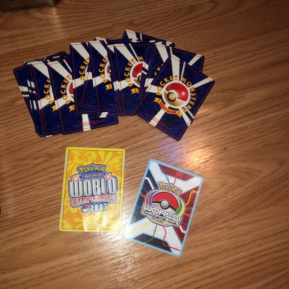 POKÉMON LOT - Picture 3 of 8